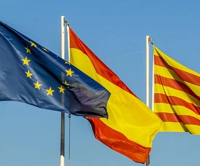 El sistema profesional de Mediaelx – LetsINMO también permite incluir en nuestras páginas web el catalán/valenciano